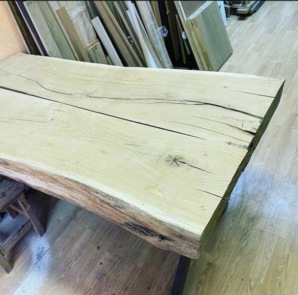 Готовый стол из слэба